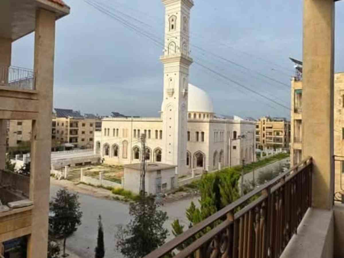 شقة 6 غرف 275م² طابق 3 للبيع