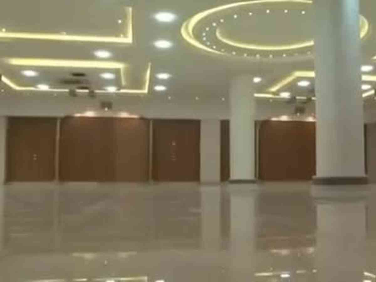 أخرى 300م² للبيع