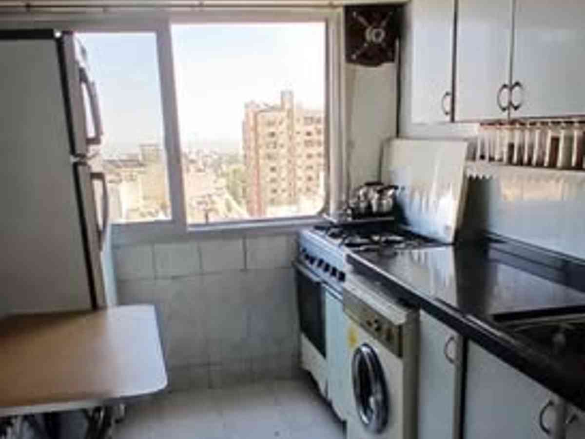 شقة 4 غرف 1 صالات طابق 9 للبيع
