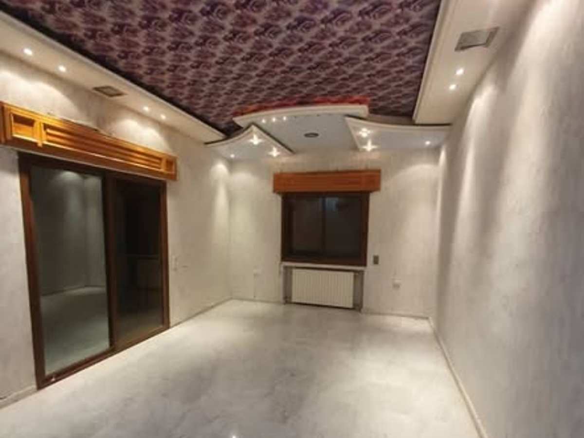 شقة 5 غرف 250م² طابق 3 للإيجار