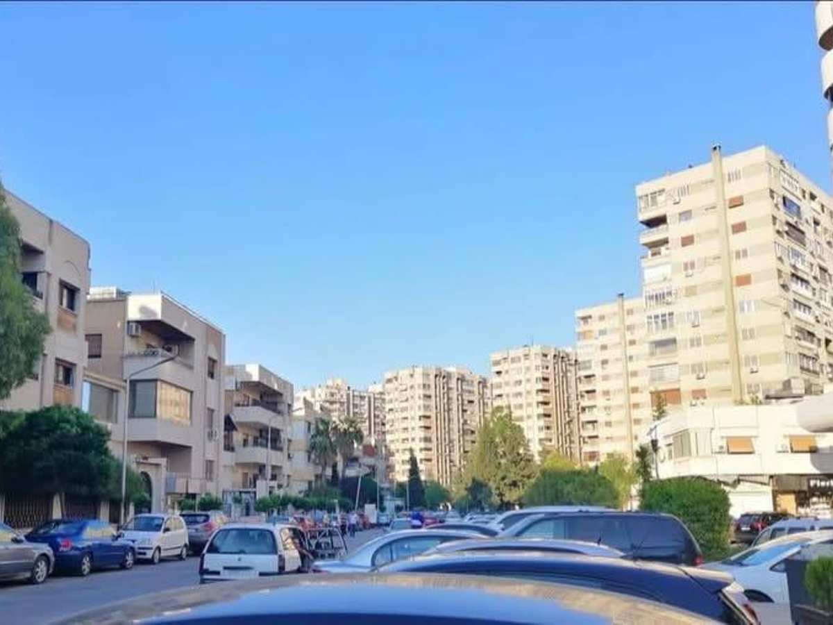شقة 3 غرف 1 صالات 180م² طابق 5 مع فرش للإيجار