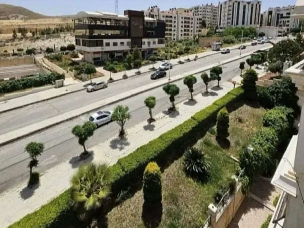 شقة 3 غرف 2 صالات 140م² طابق 1 للبيع