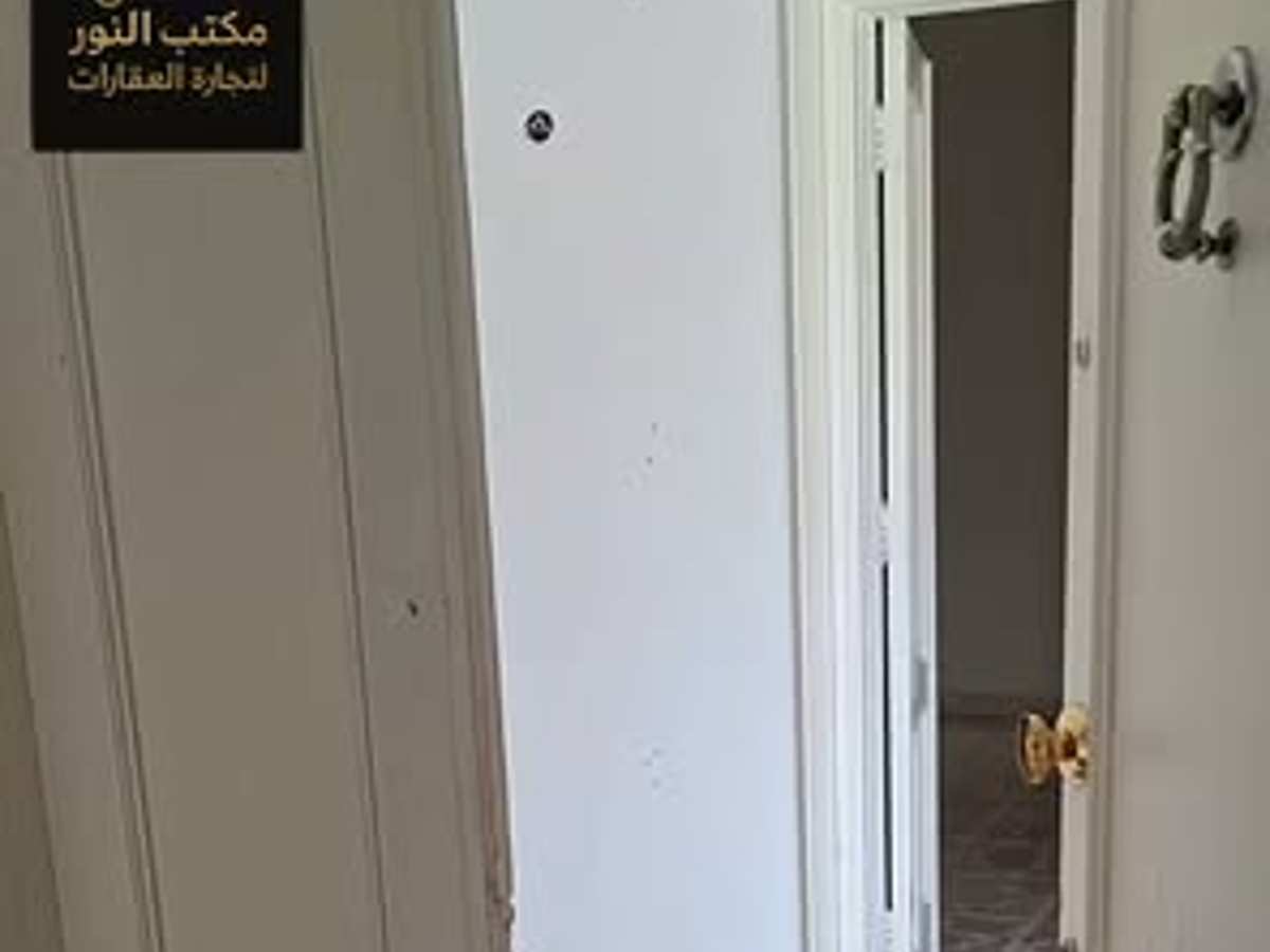 شقة 3 غرف طابق 3 للإيجار