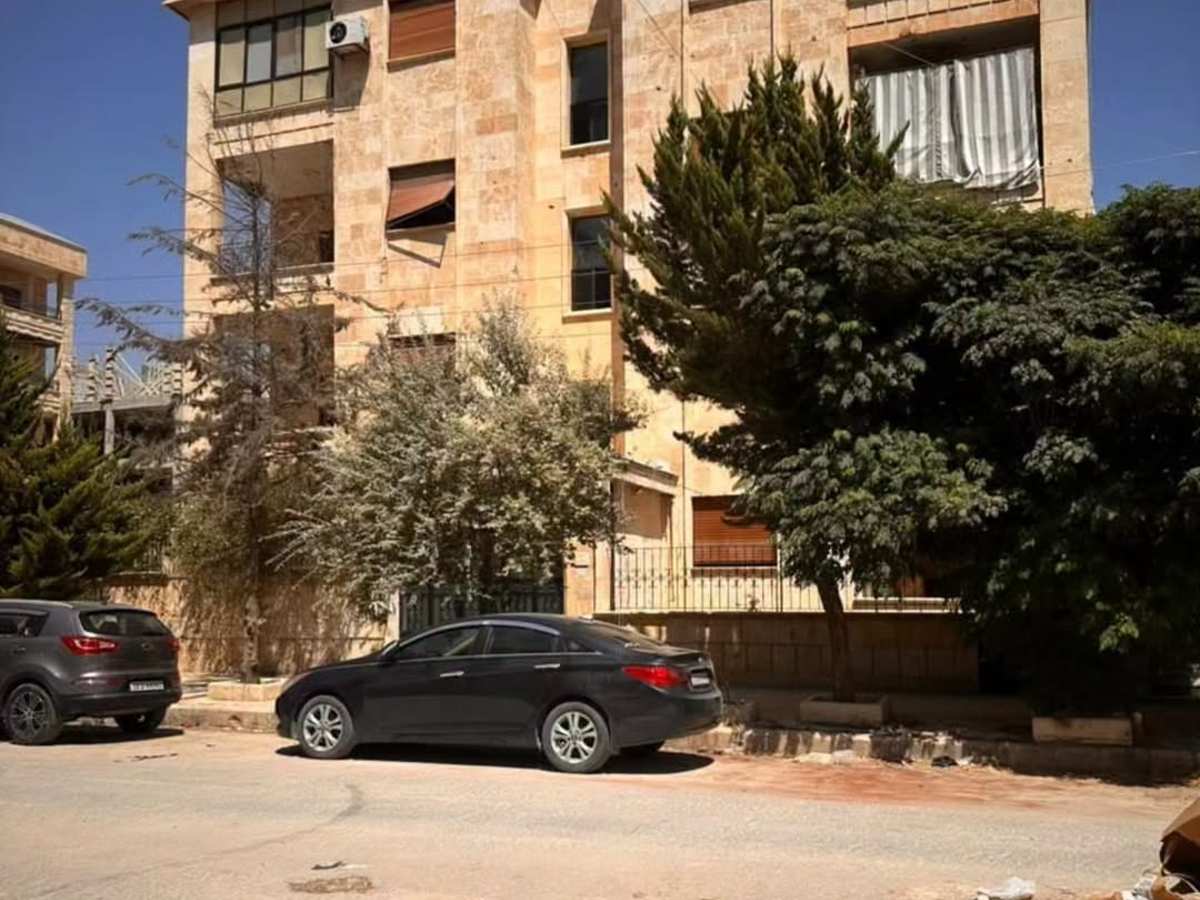 شقة 5 غرف مع فرش للإيجار