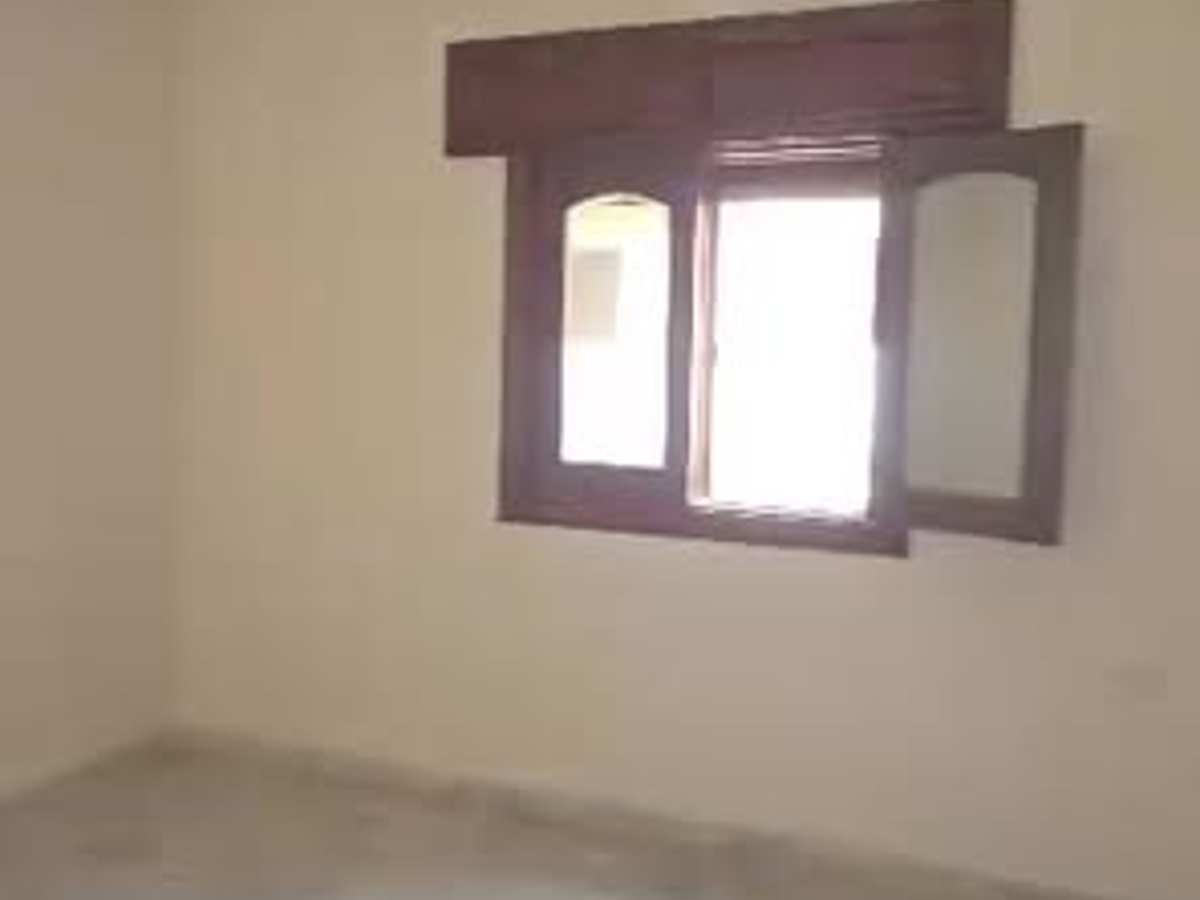 شقة 4 غرف طابق 2 للبيع