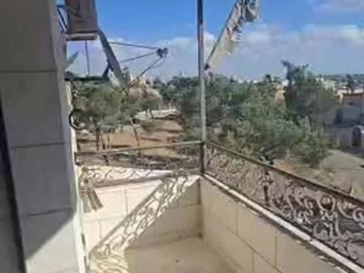 شقة 3 غرف 1 صالات 150م² طابق 3 مع فرش للإيجار