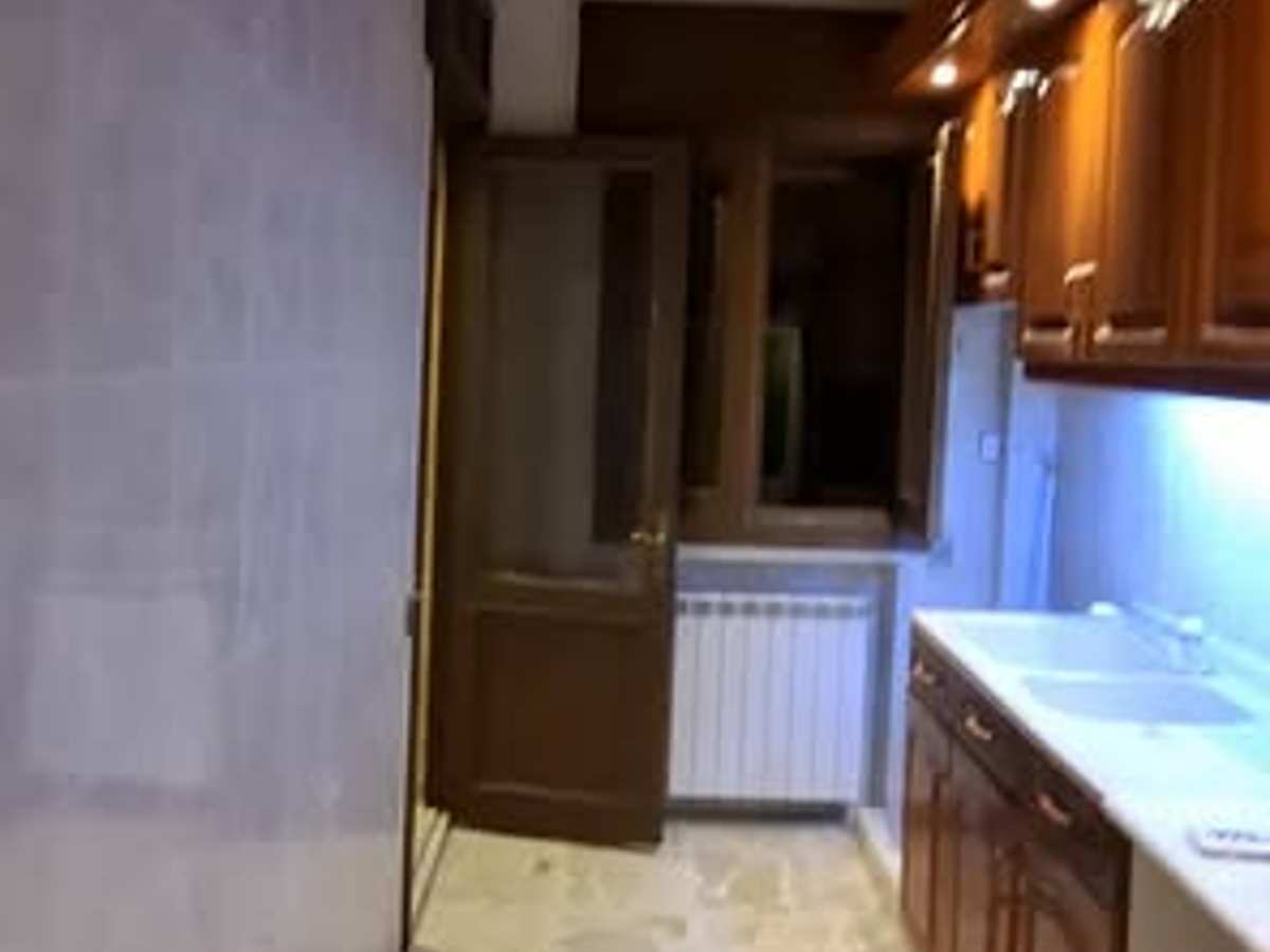 شقة 4 غرف طابق 1 للبيع