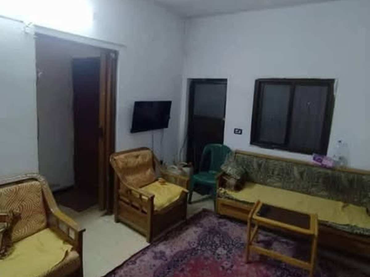 شقة 2 غرف 1 صالات طابق 2 مع فرش للإيجار