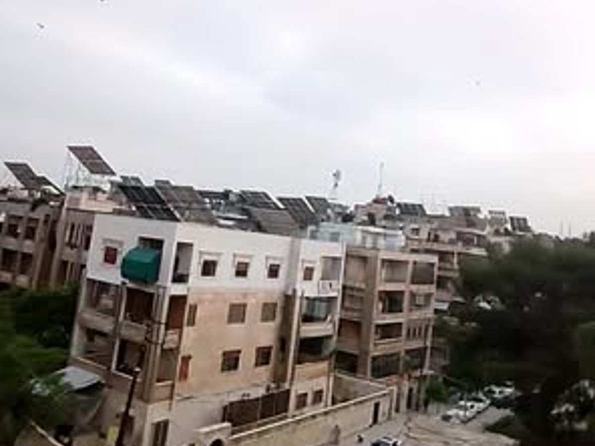 شقة 4 غرف 140م² طابق 3 مع فرش للبيع