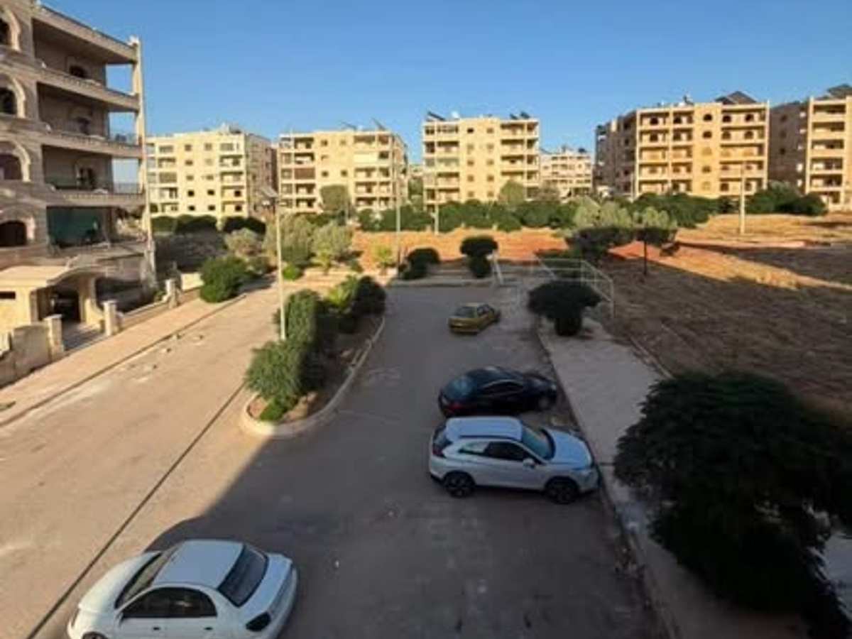 شقة 6 غرف 270م² طابق 2 مع فرش للبيع
