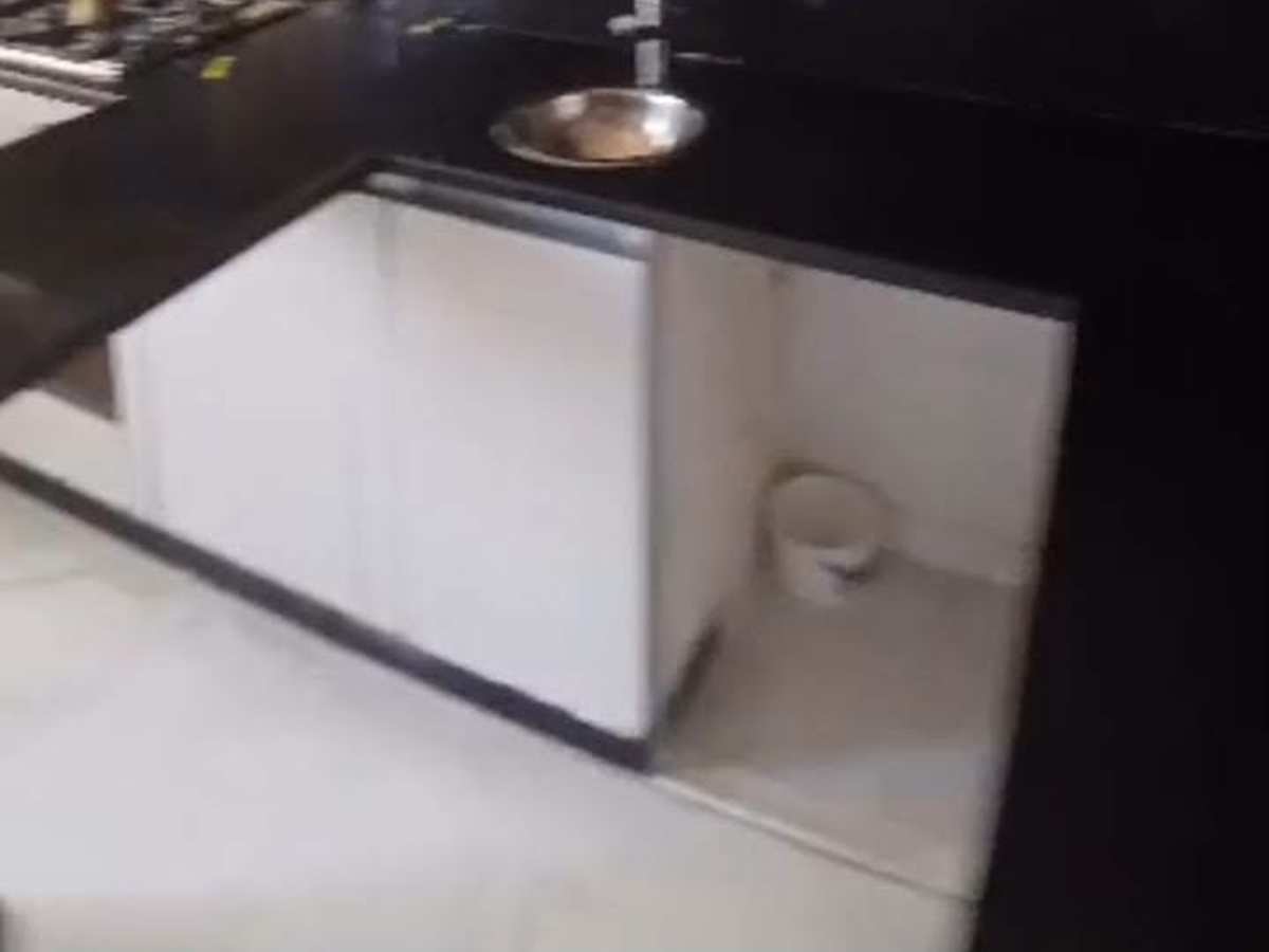 شقة 2 غرف 2 صالات طابق 2 للإيجار