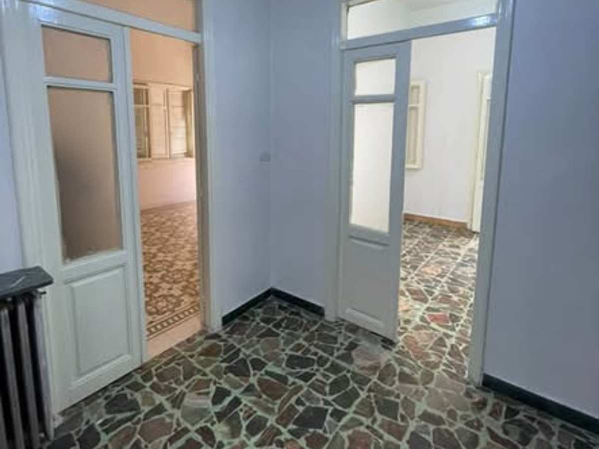شقة 2 غرف طابق 2 للإيجار