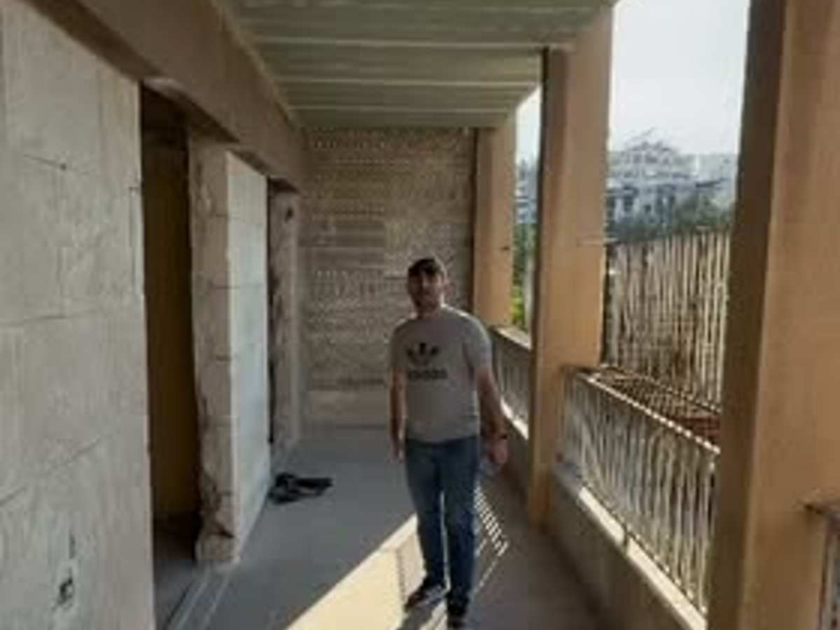 شقة 6 غرف 200م² طابق 2 للبيع