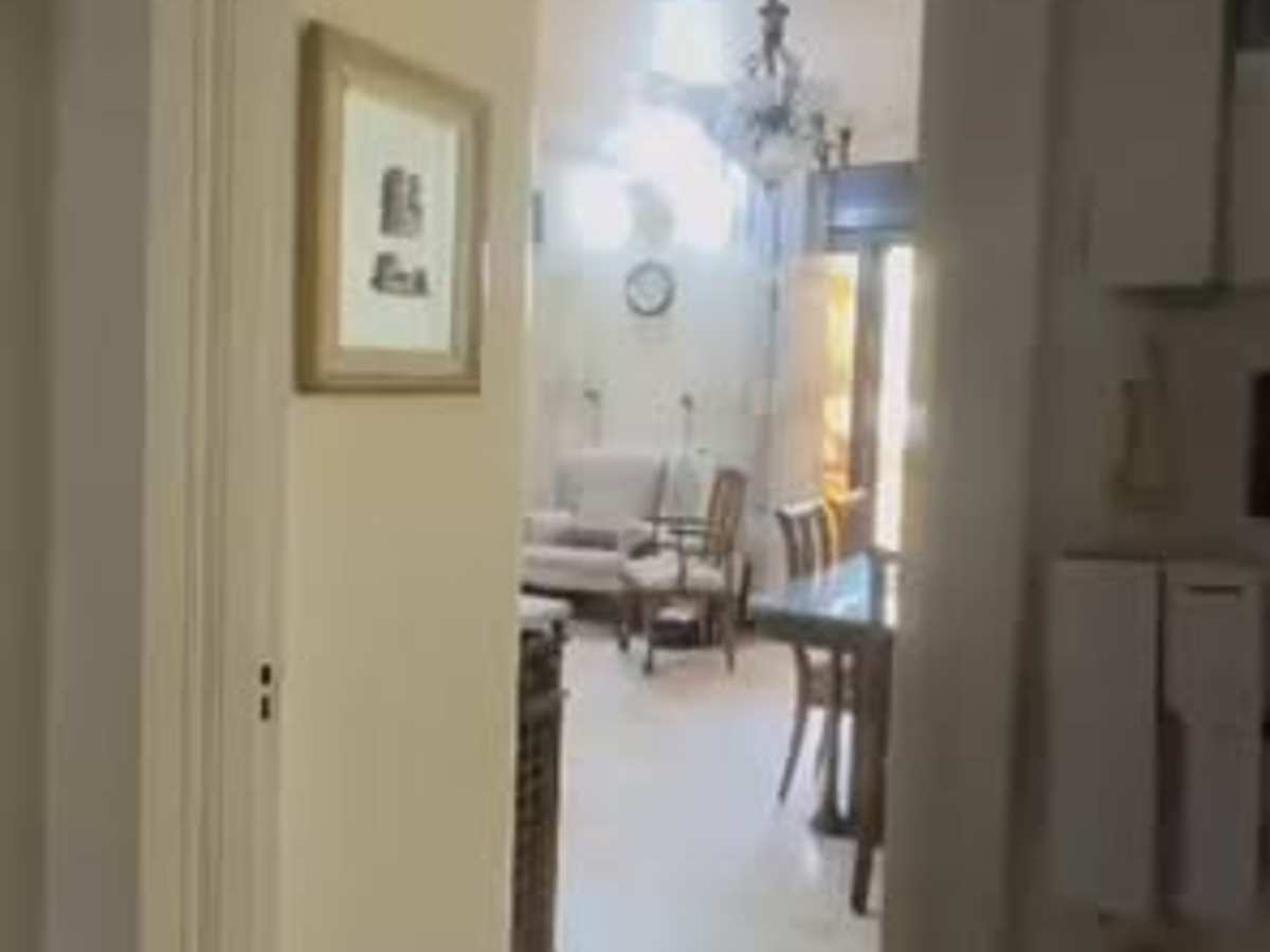 شقة 4 غرف مع فرش للبيع