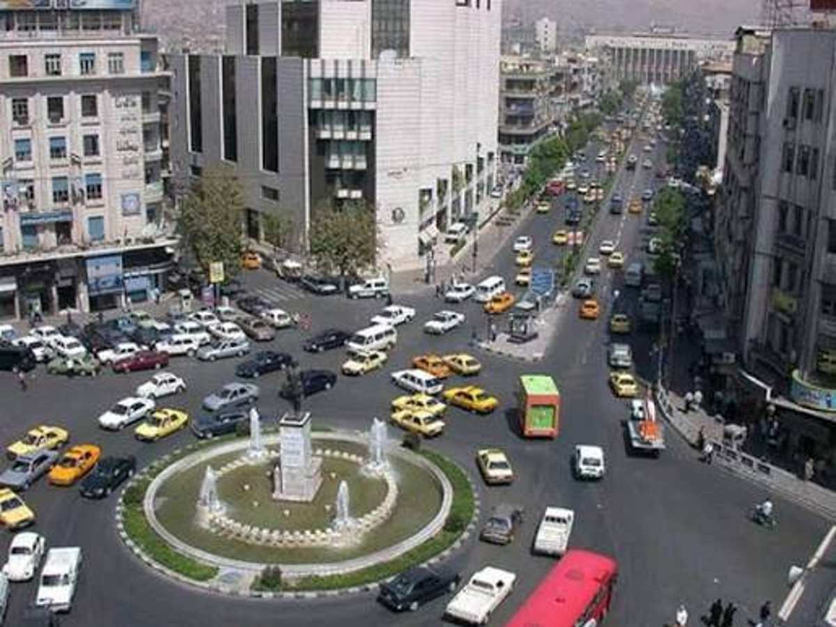 مكتب 3 غرف 10م² طابق 1 مع فرش للبيع