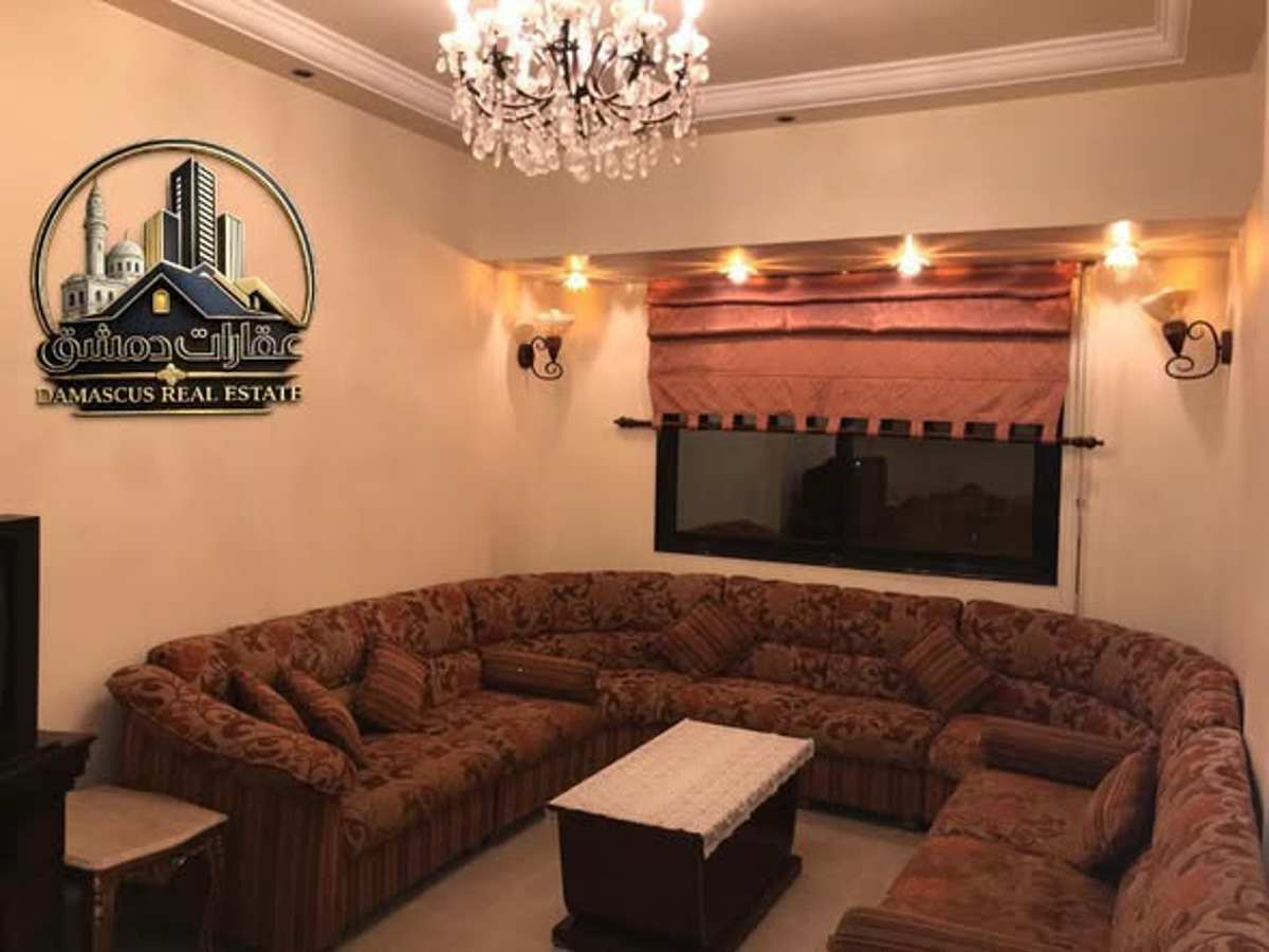 شقة 1 غرف 2 صالات 100م² طابق 8 مع فرش للإيجار
