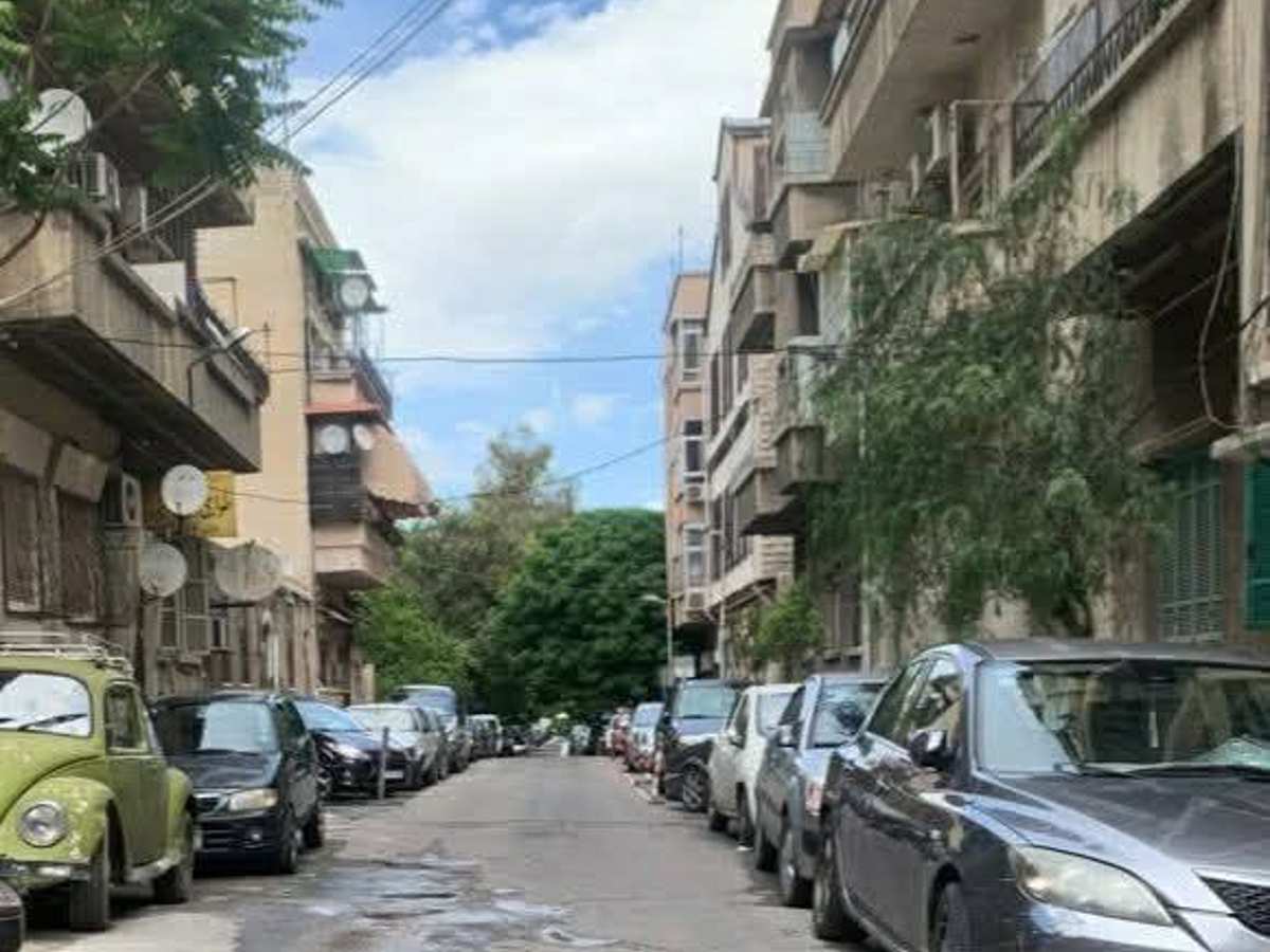 شقة 2 غرف 1 صالات طابق 3 مع فرش للإيجار