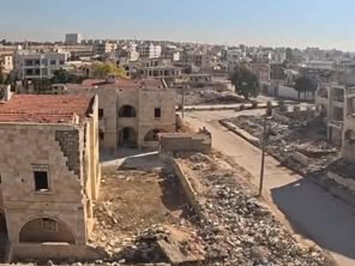 فيلا 16 غرف 3 صالات 1250م² للبيع