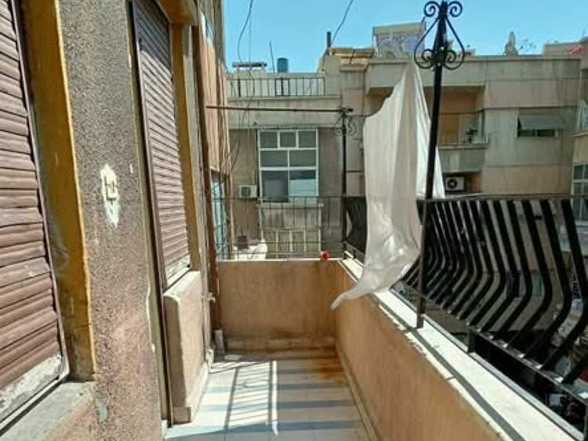 شقة 4 غرف 120م² طابق 2 للبيع