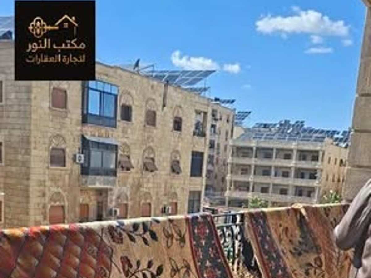 شقة 6 غرف 210م² للبيع