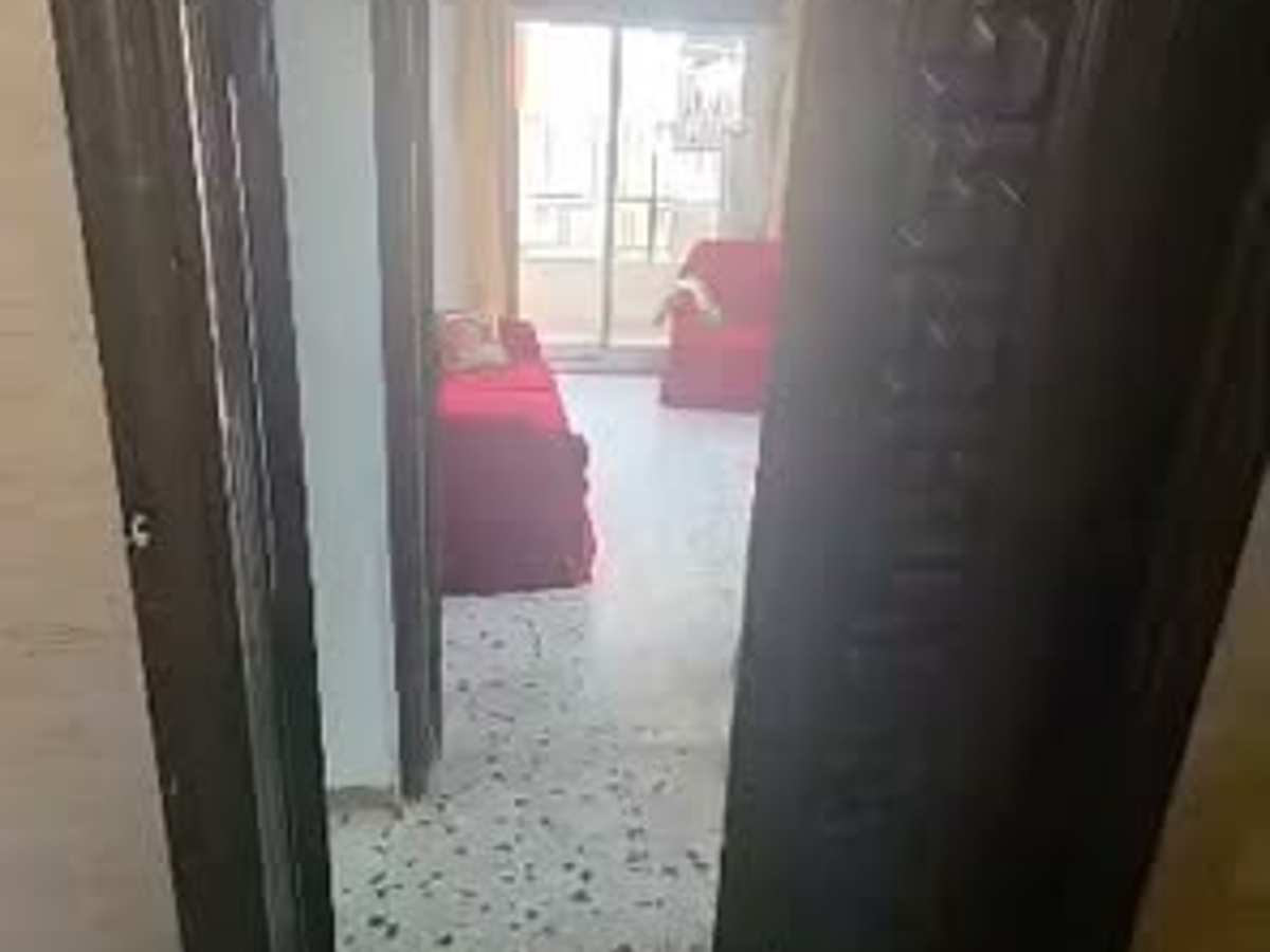 شقة 5 غرف طابق 2 للبيع