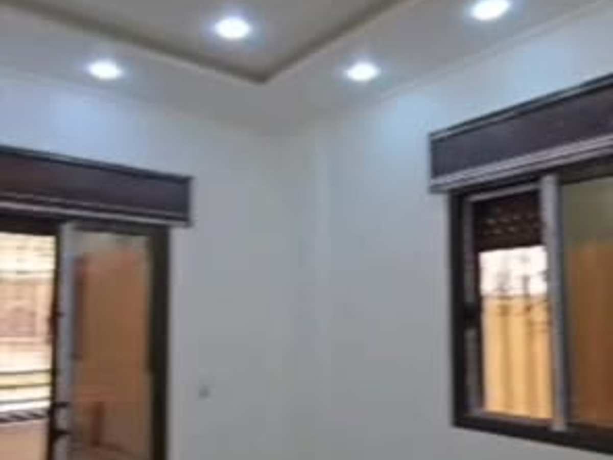 شقة 5 غرف طابق 1 للبيع
