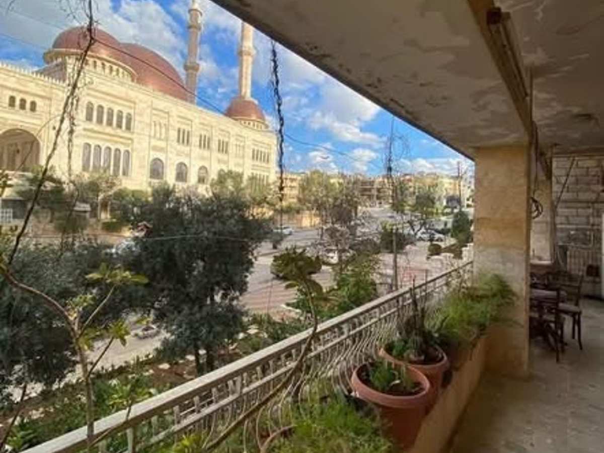 شقة 6 غرف طابق 1 مع فرش للإيجار