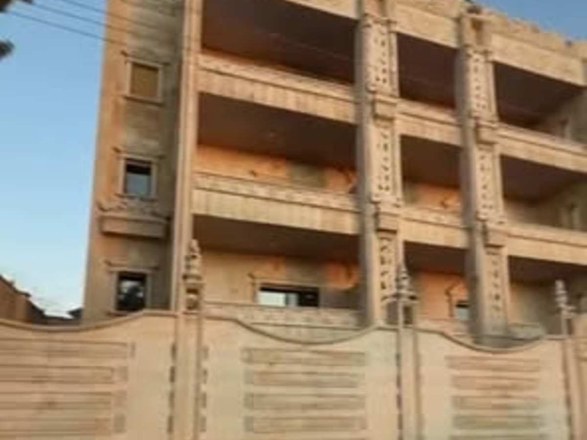 بناء 40 غرف للبيع