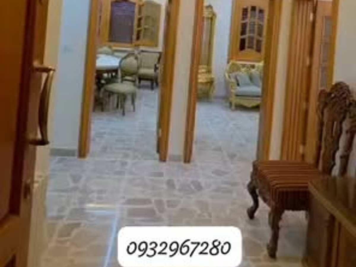 شقة 6 غرف 250م² طابق 4 للبيع