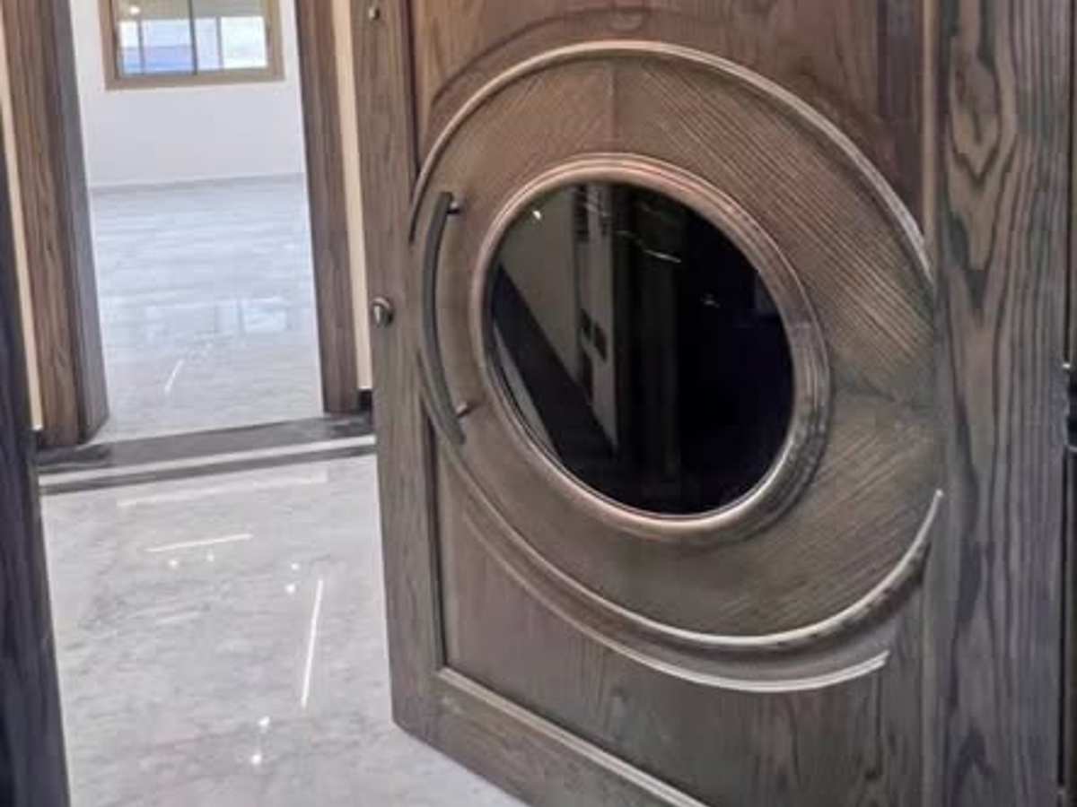 شقة 6 غرف 320م² طابق 3 للبيع