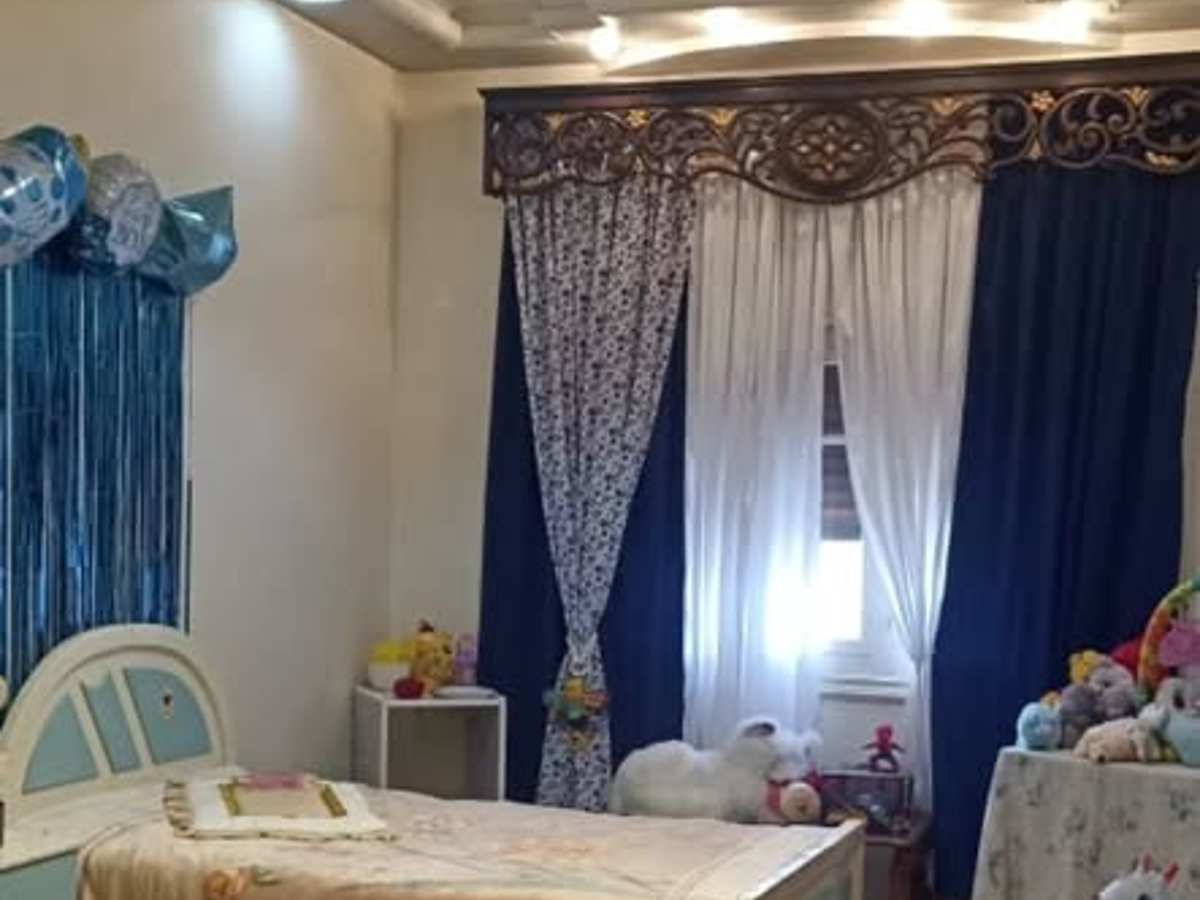 شقة 6 غرف 220م² طابق 3 للبيع