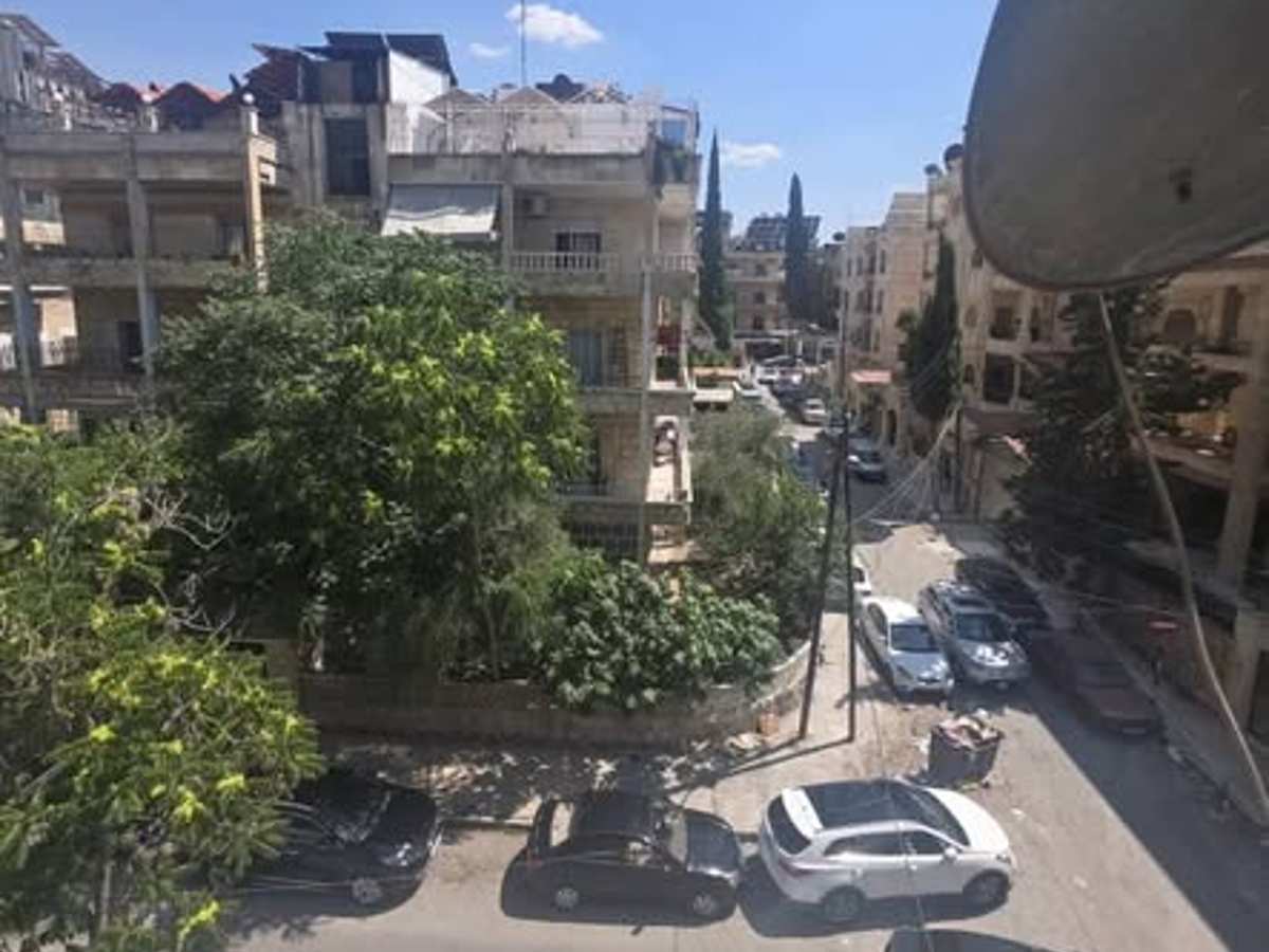 شقة 5 غرف طابق 3 للبيع