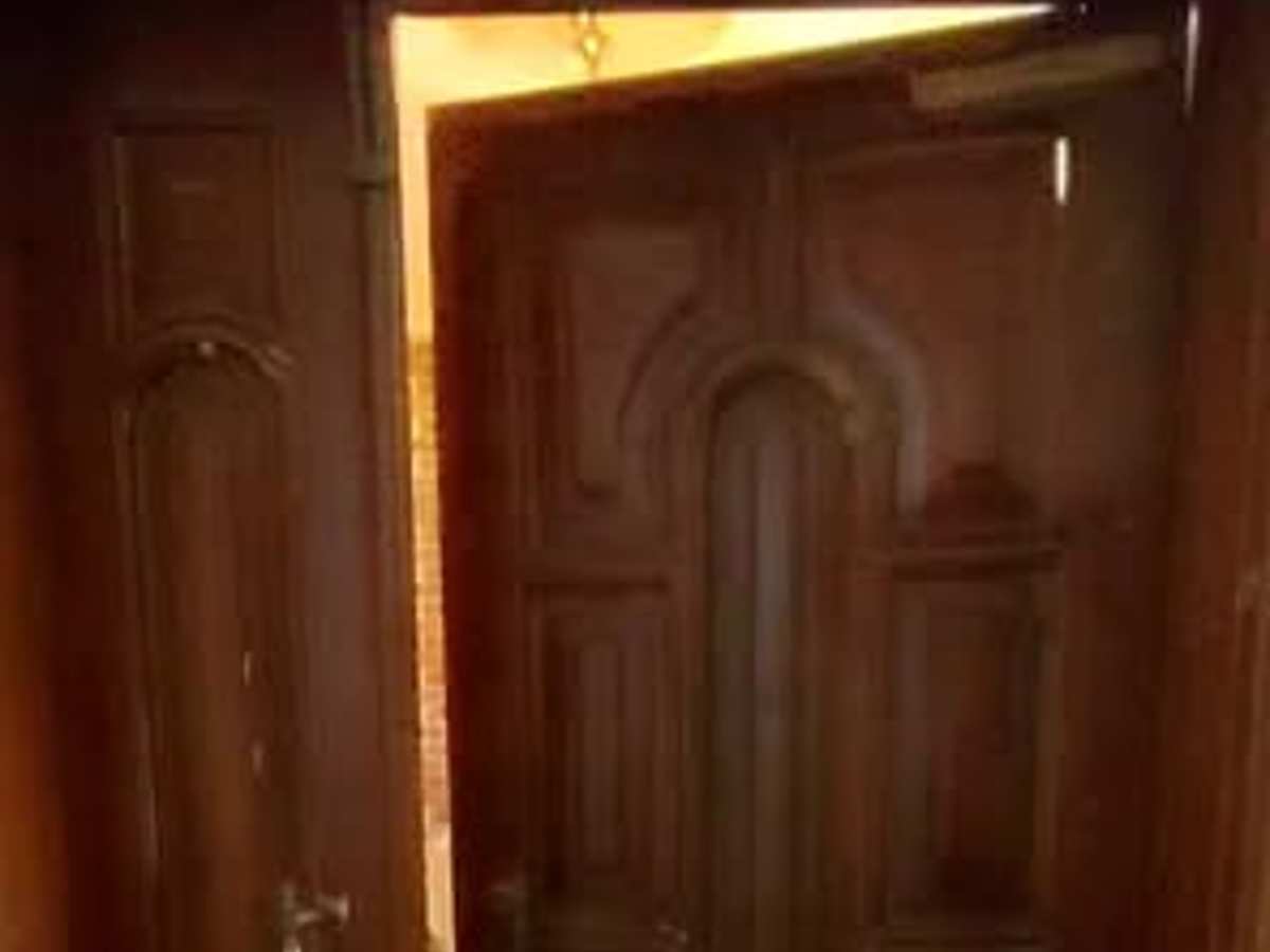 شقة 7 غرف 300م² للبيع