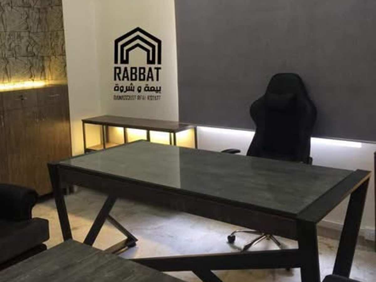مكتب 4 غرف 130م² طابق 1 للإيجار