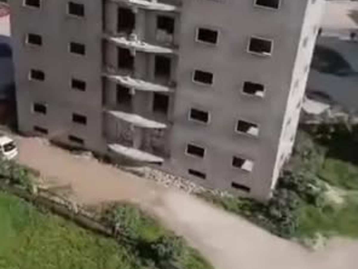 شقة 105م² طابق 7 للبيع