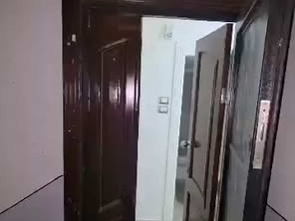 شقة 3 غرف 1 صالات طابق 2 للبيع