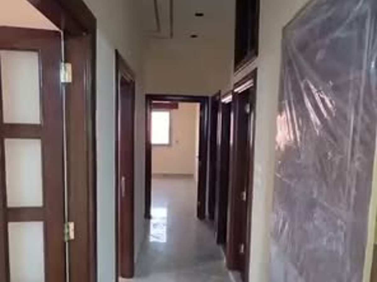 شقة 4 غرف طابق 1 للإيجار