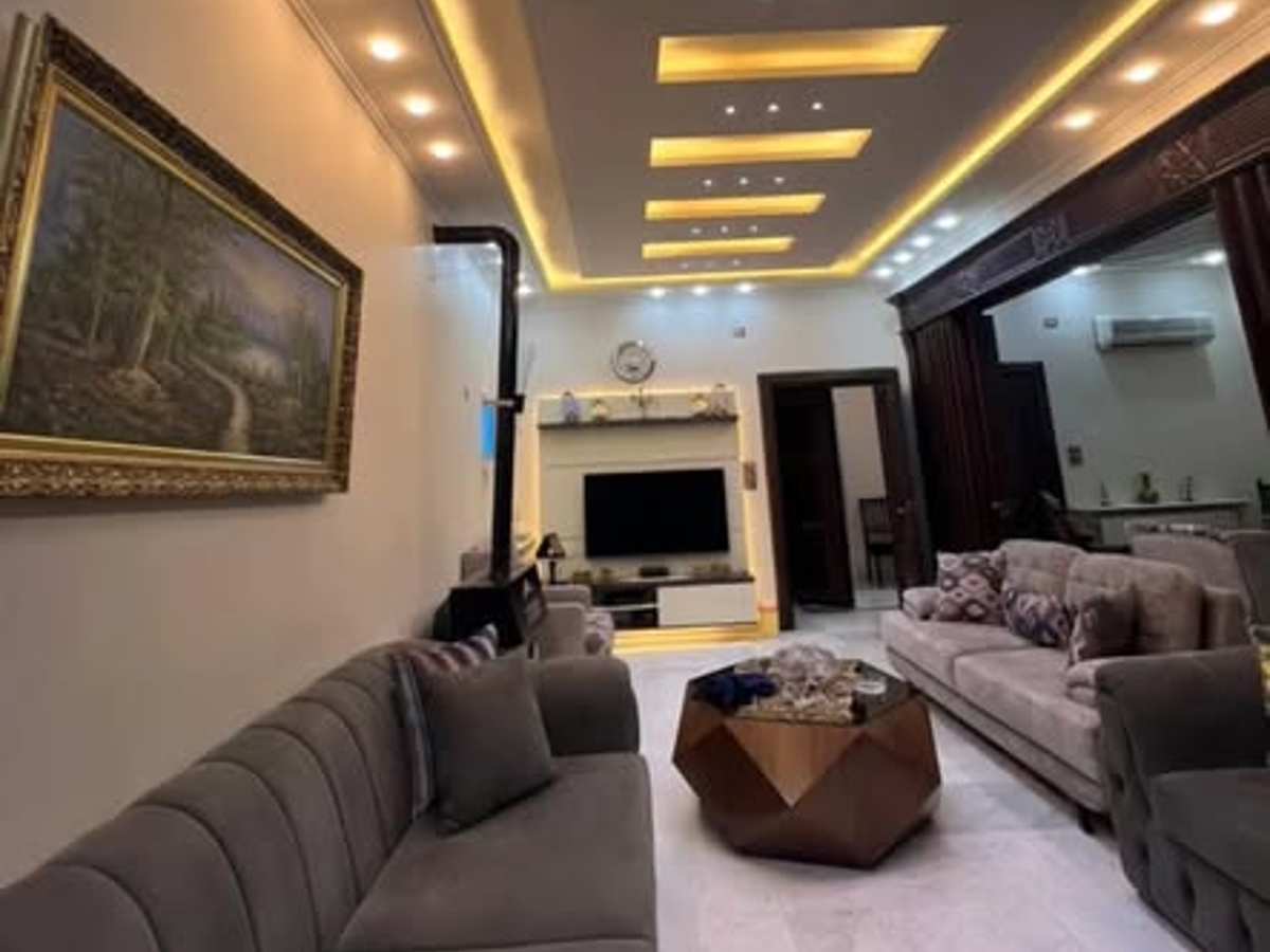 شقة 6 غرف 320م² طابق 4 للبيع