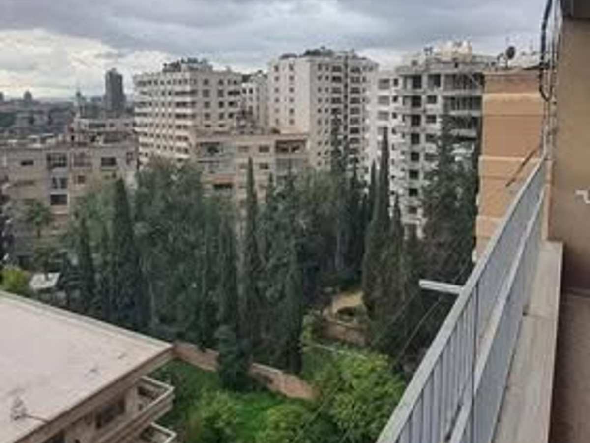 شقة 3 غرف 1 صالات 200م² طابق 5 للبيع