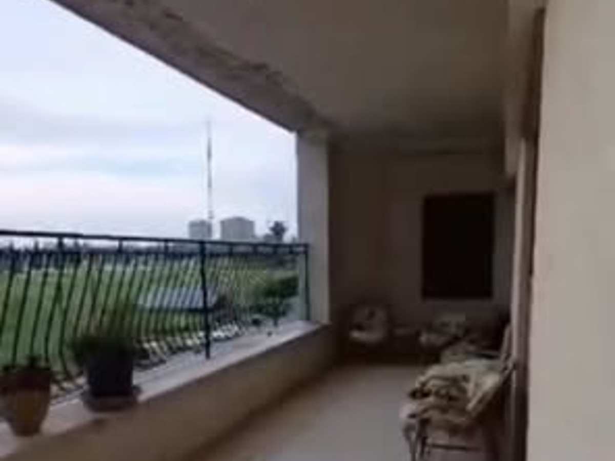 شقة 6 غرف 300م² طابق 3 للبيع