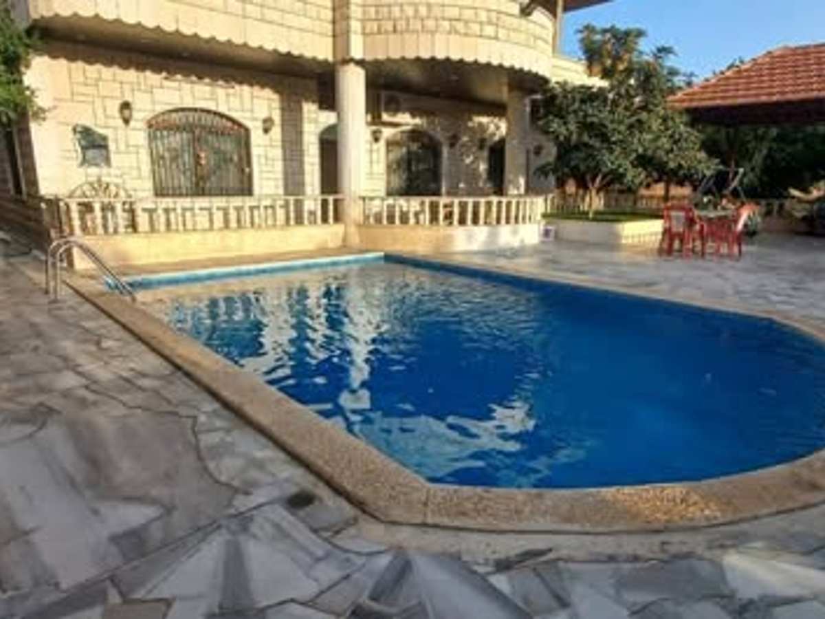 فيلا 4 غرف 1 صالات للإيجار اليومي