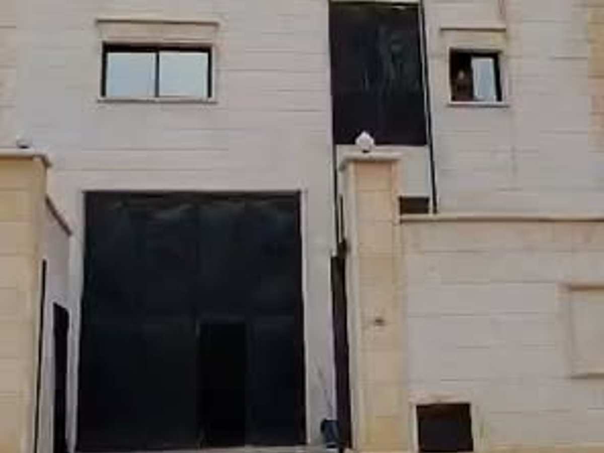 مصنع 255م² للبيع