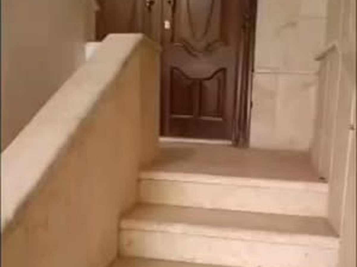 شقة 6 غرف طابق 2 مع فرش للإيجار