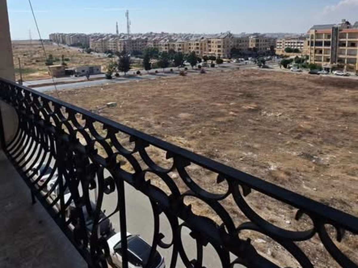 شقة 6 غرف 240م² طابق 3 للبيع