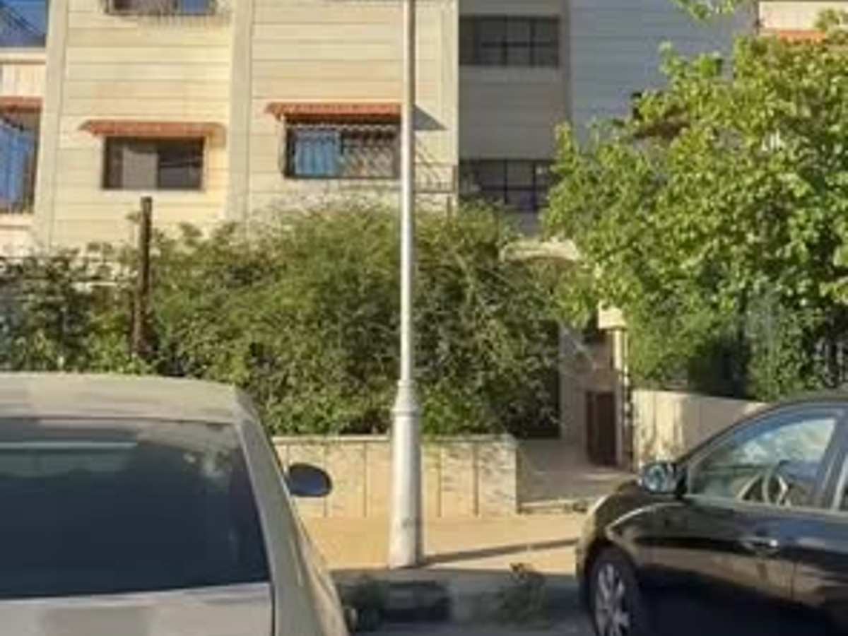 شقة 2 غرف 1 صالات 100م² طابق 3 للبيع