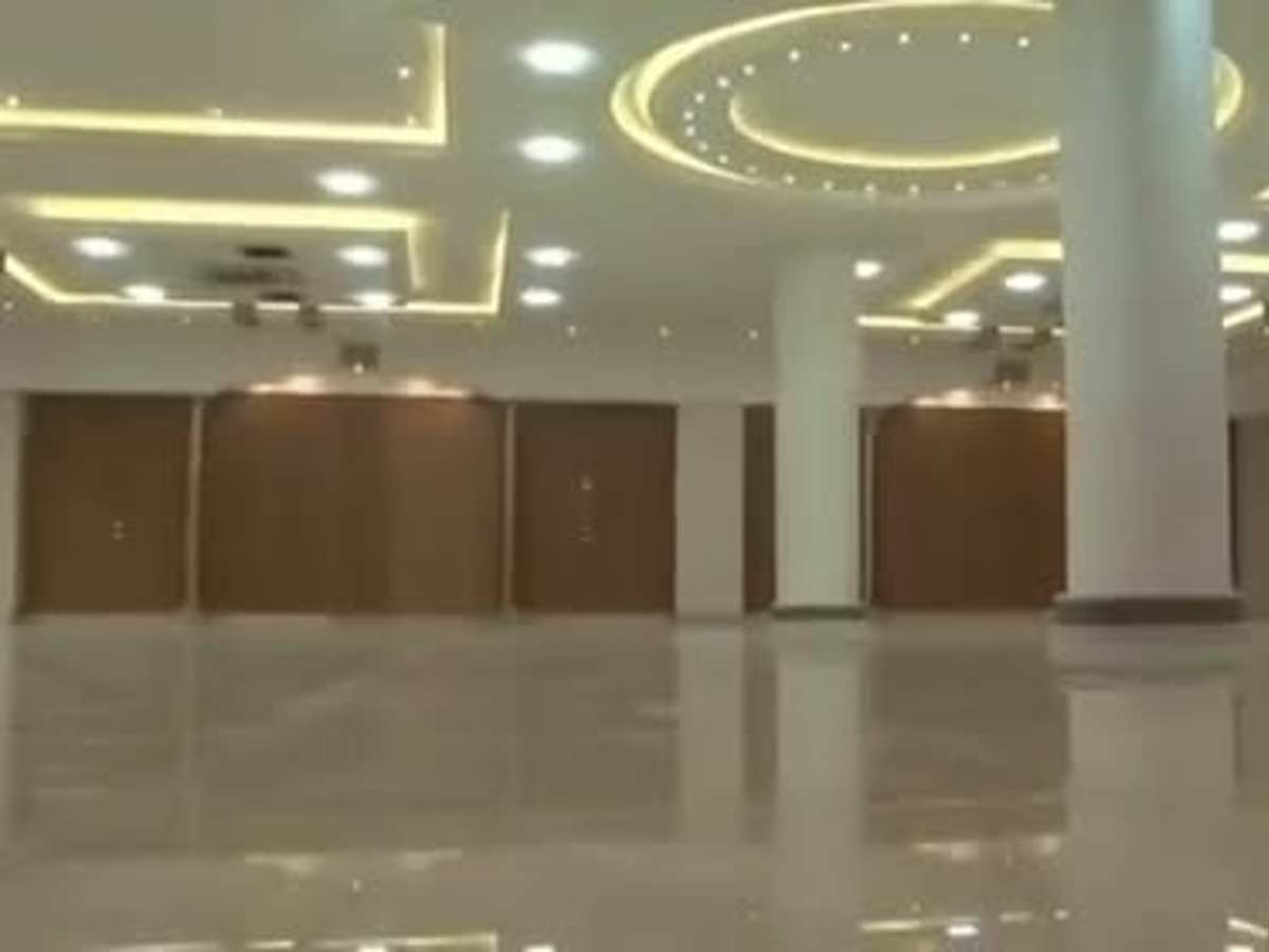 أخرى 300م² للبيع