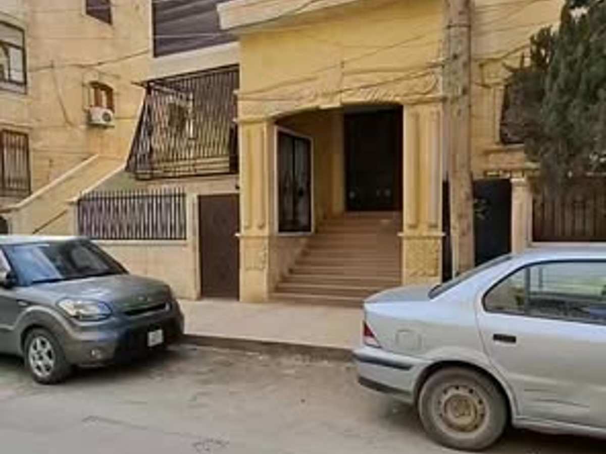 شقة 5 غرف طابق 2 للبيع